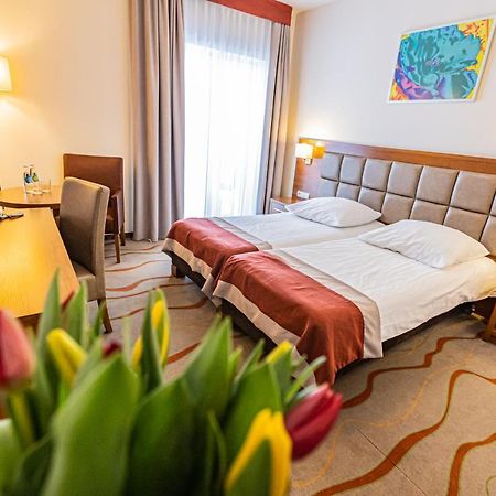 Skomielna Czarna Hotel Olivia Medical Spa מראה חיצוני תמונה