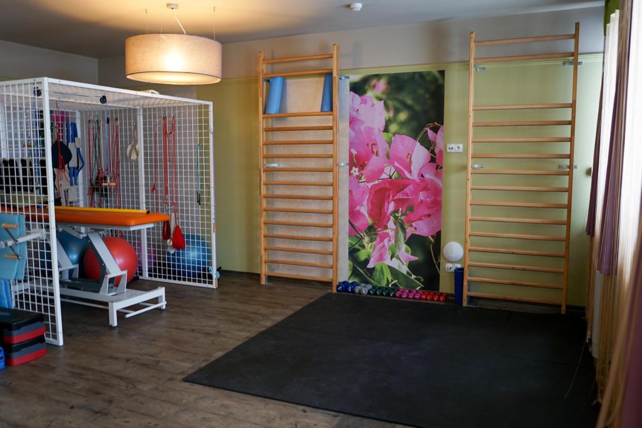Skomielna Czarna Hotel Olivia Medical Spa מראה חיצוני תמונה