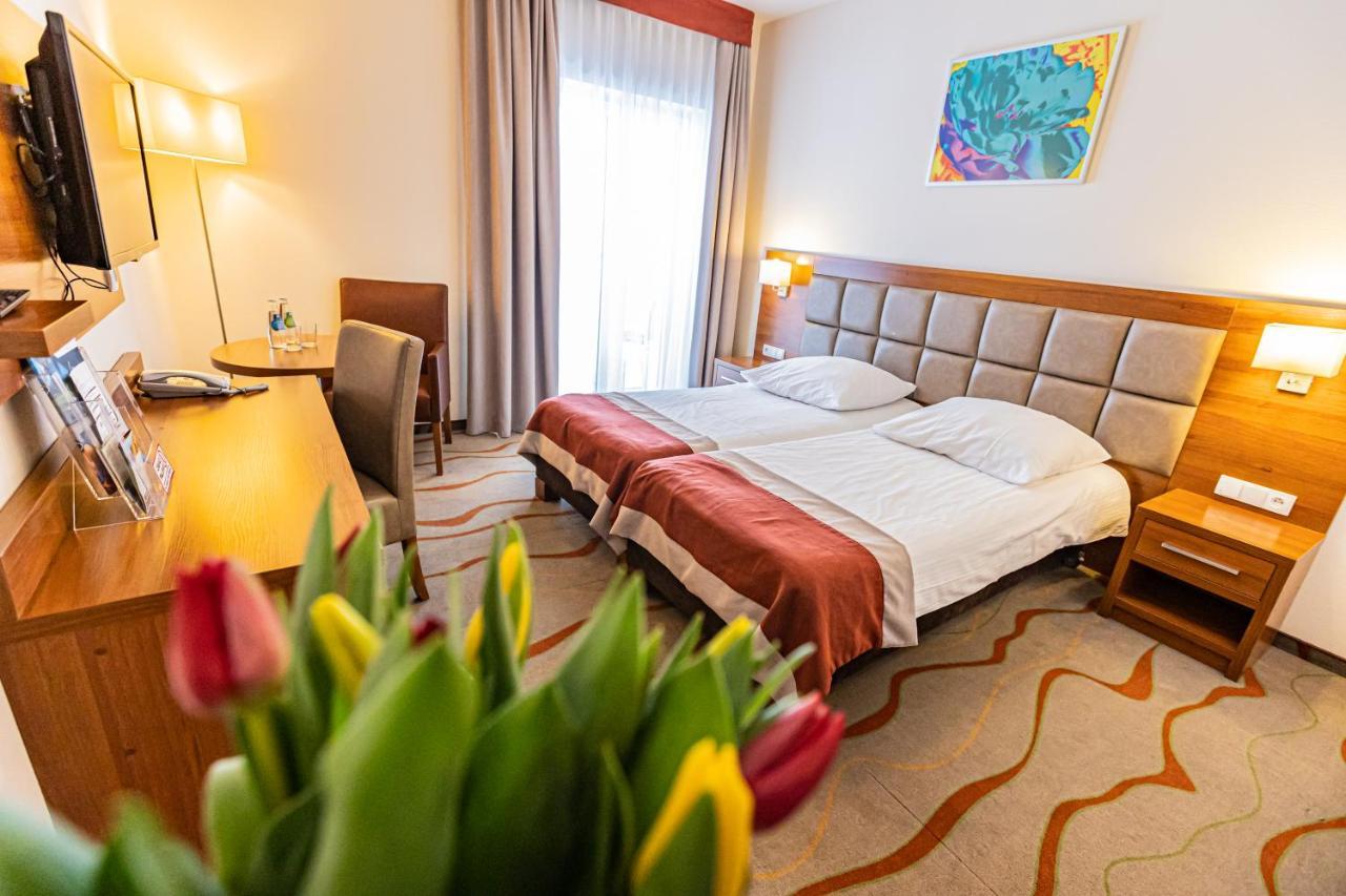 Skomielna Czarna Hotel Olivia Medical Spa מראה חיצוני תמונה