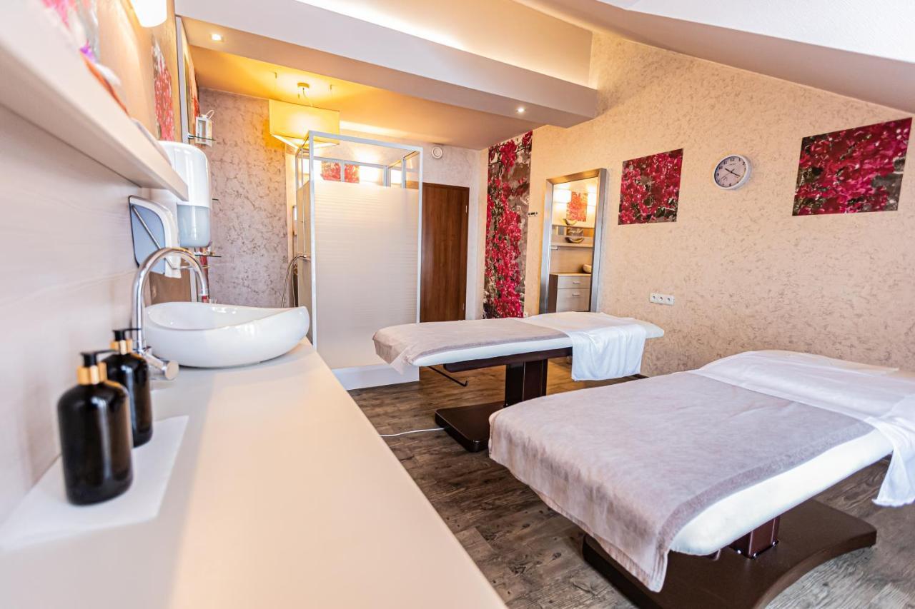 Skomielna Czarna Hotel Olivia Medical Spa מראה חיצוני תמונה