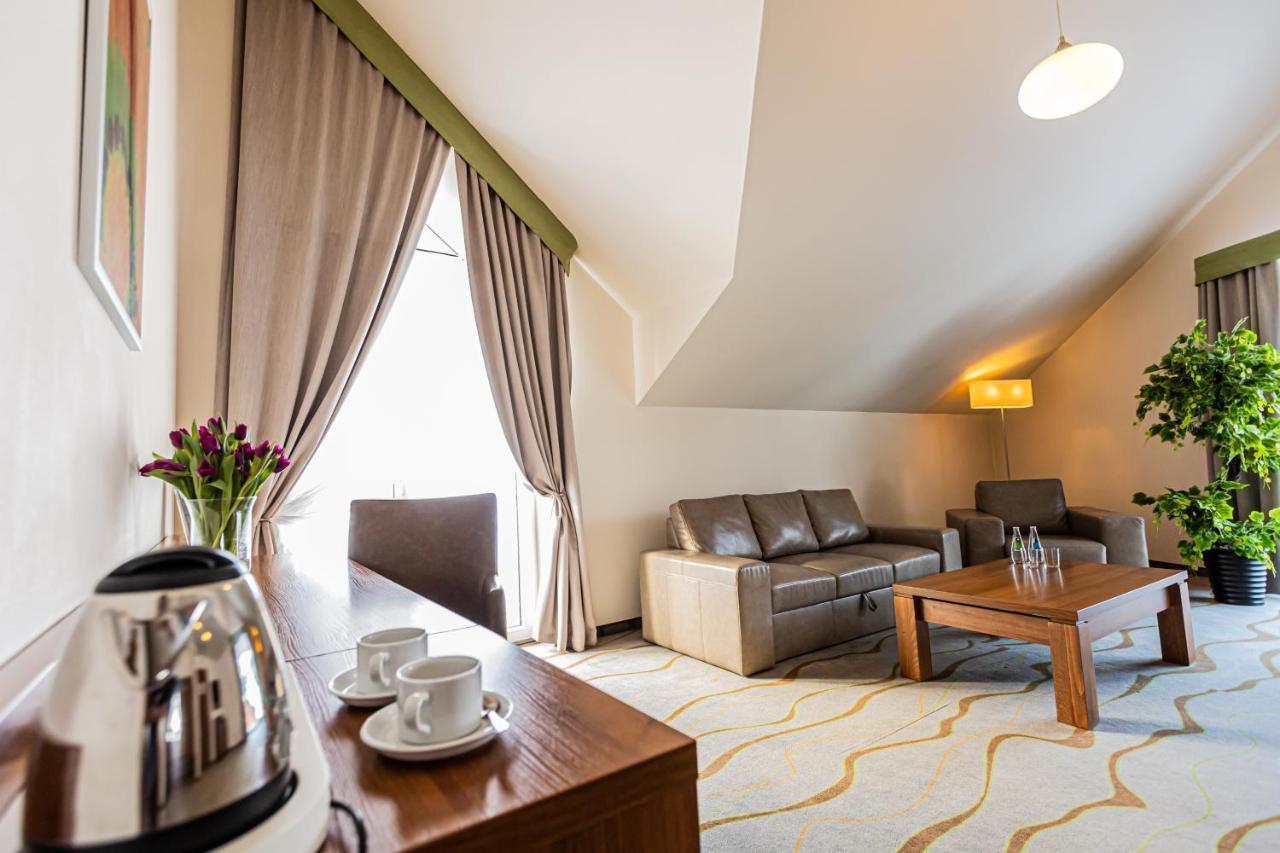 Skomielna Czarna Hotel Olivia Medical Spa מראה חיצוני תמונה