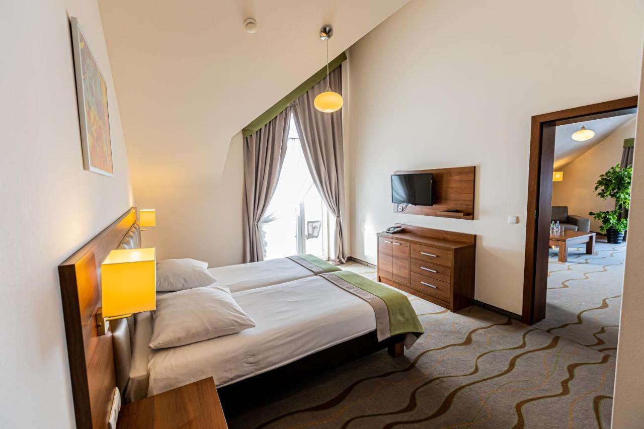 Skomielna Czarna Hotel Olivia Medical Spa מראה חיצוני תמונה