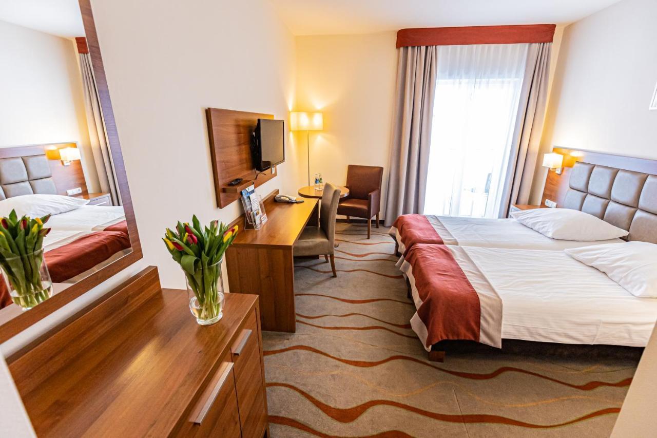 Skomielna Czarna Hotel Olivia Medical Spa מראה חיצוני תמונה