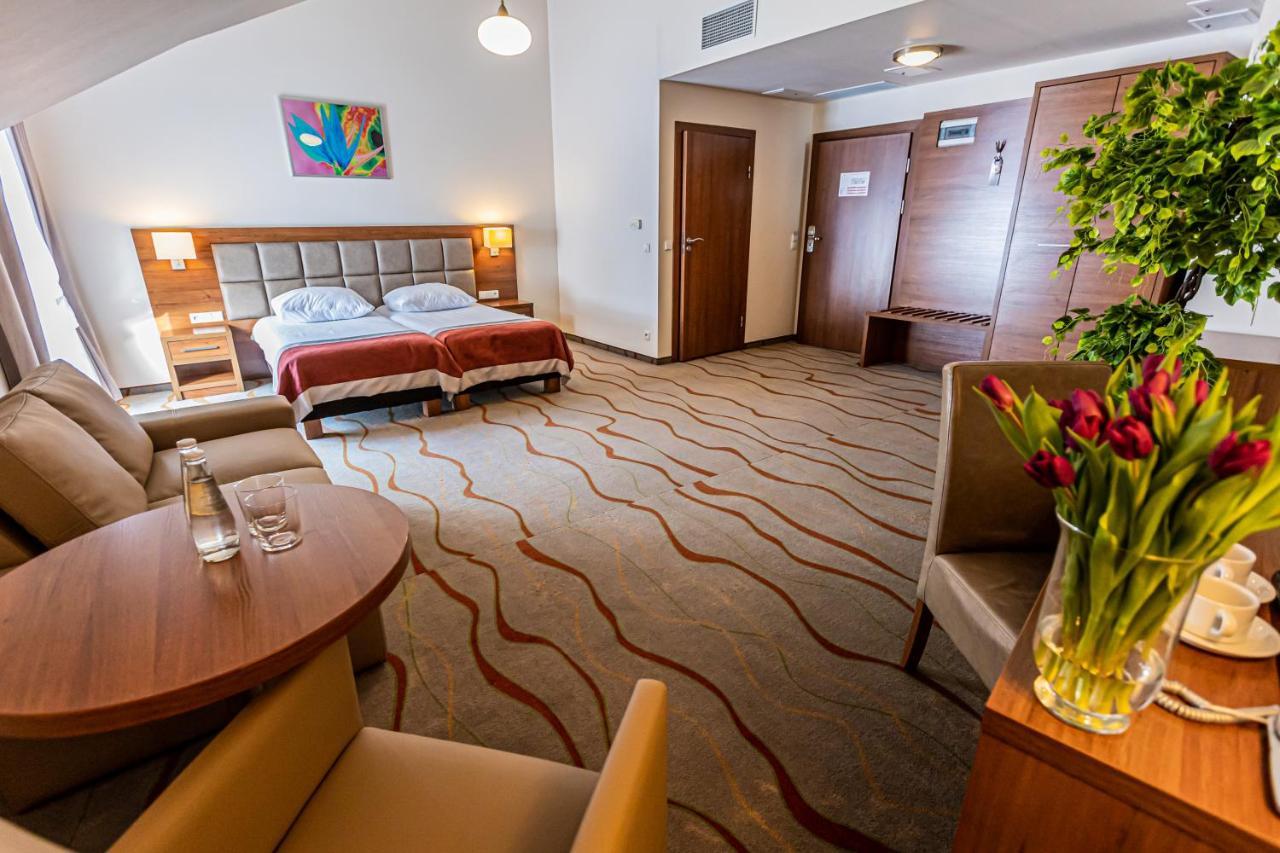 Skomielna Czarna Hotel Olivia Medical Spa מראה חיצוני תמונה