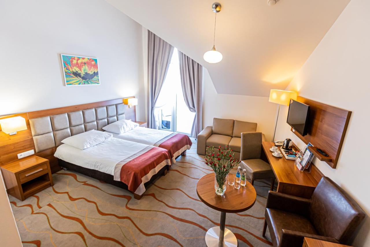 Skomielna Czarna Hotel Olivia Medical Spa מראה חיצוני תמונה
